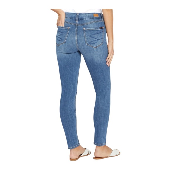 Seven 7 Tummlyless Skinny Jean - Picture 2 of 12